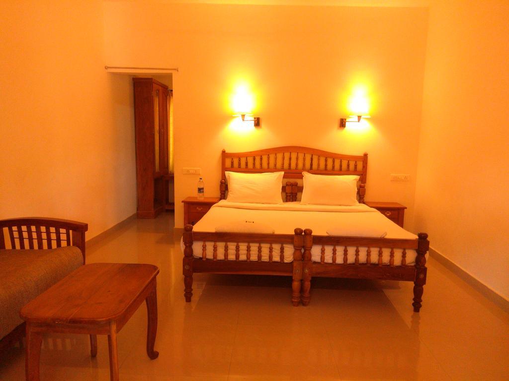 Green Court Cottage Thekkady Exterior photo