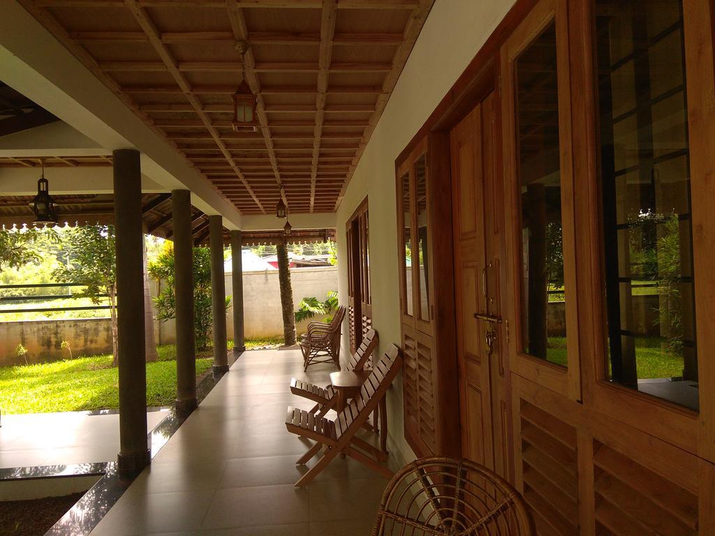 Green Court Cottage Thekkady Exterior photo